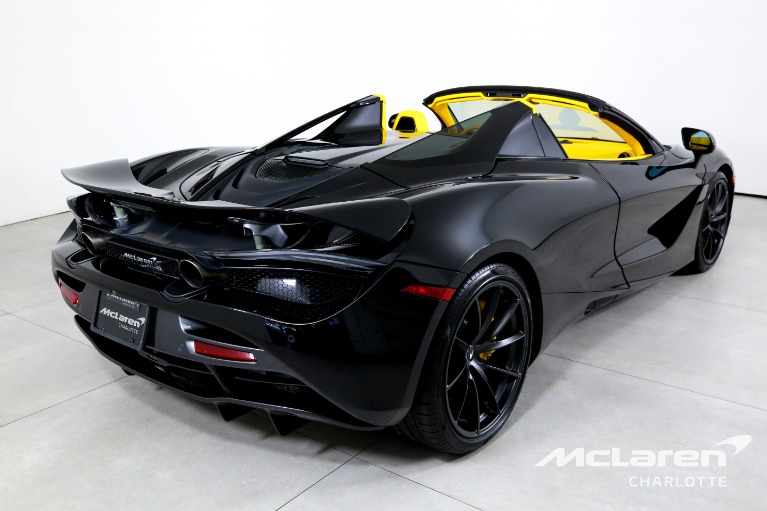 Used-2022-McLaren-720S-Spider-Performance