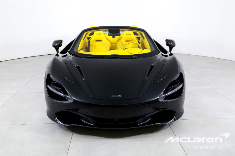 Used-2022-McLaren-720S-Spider-Performance