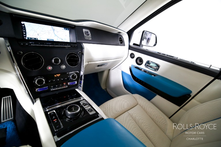 Used-2023-Rolls-Royce-Cullinan