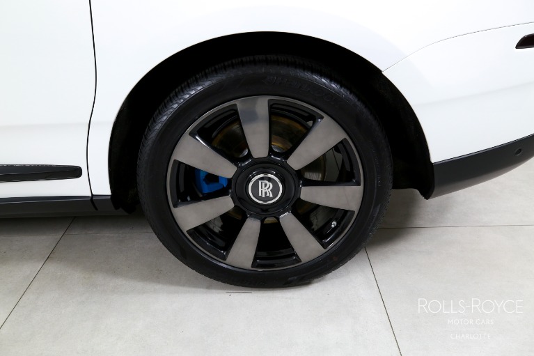 Used-2023-Rolls-Royce-Cullinan