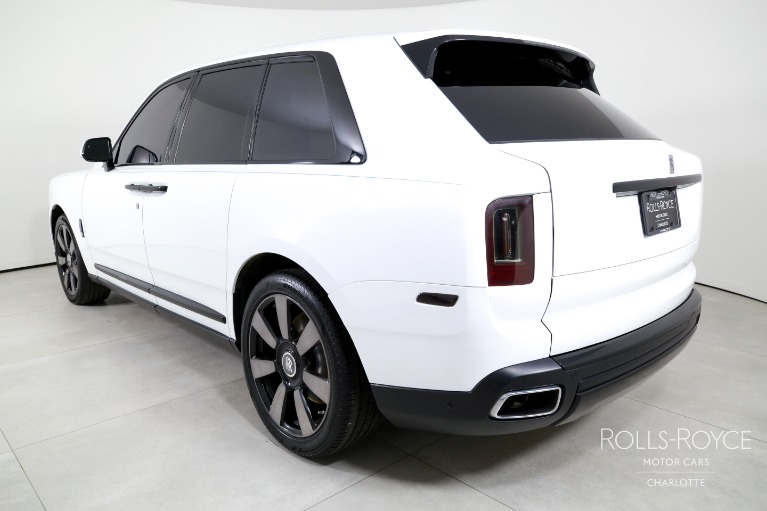 Used-2023-Rolls-Royce-Cullinan