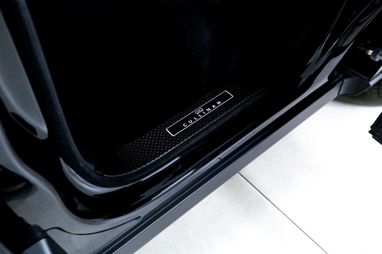 Used-2024-Rolls-Royce-Black-Badge-Cullinan