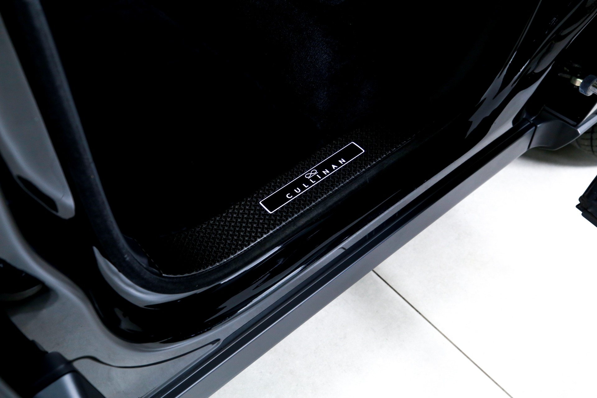 Used 2024 Rolls-Royce Black Badge Cullinan  | Charlotte, NC