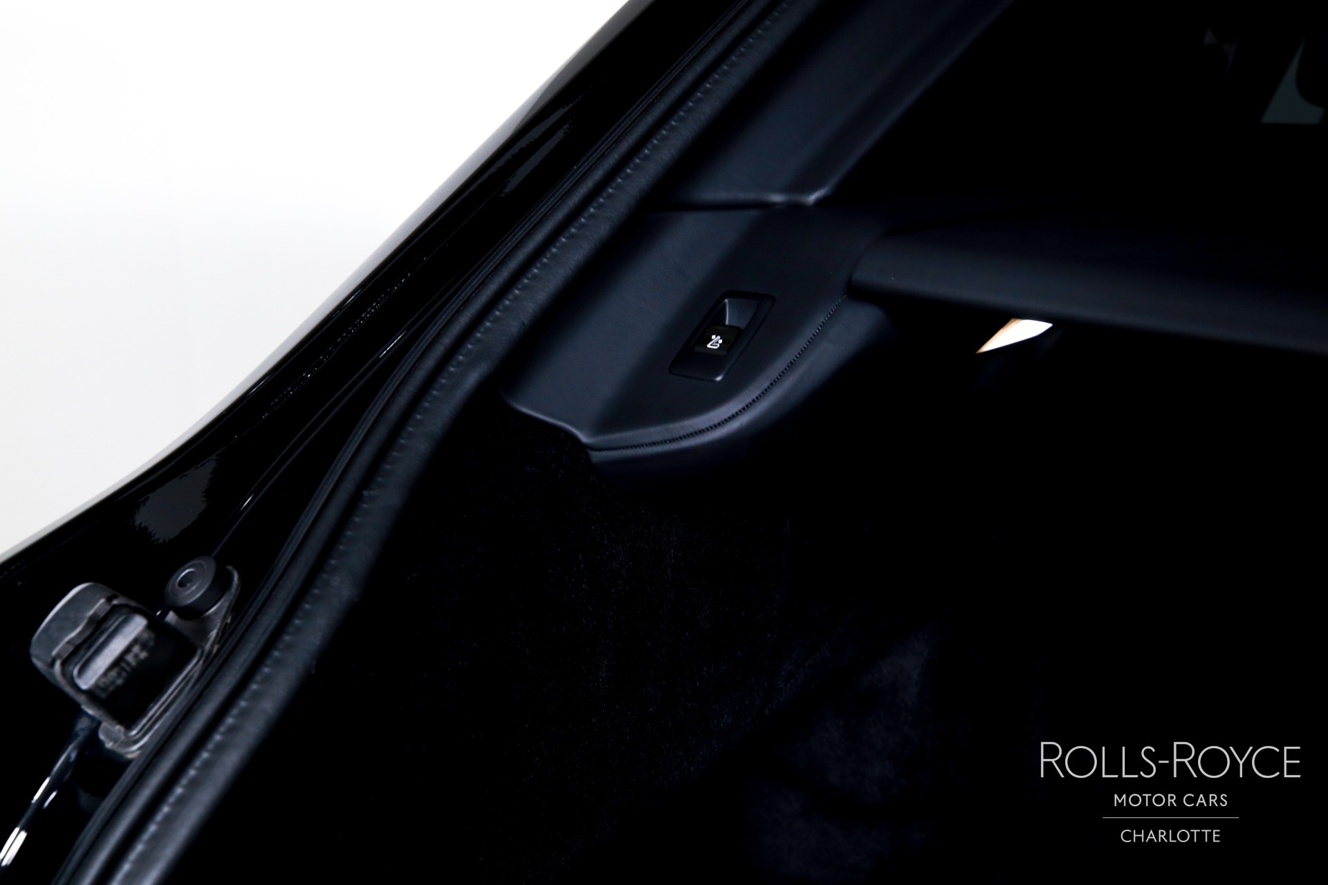 Used 2024 Rolls-Royce Black Badge Cullinan  | Charlotte, NC