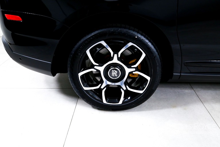 Used-2024-Rolls-Royce-Black-Badge-Cullinan
