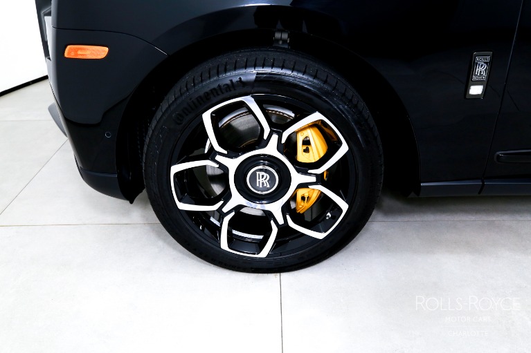 Used-2024-Rolls-Royce-Black-Badge-Cullinan