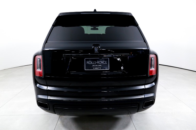 Used-2024-Rolls-Royce-Black-Badge-Cullinan