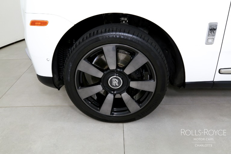 Used-2024-Rolls-Royce-Cullinan