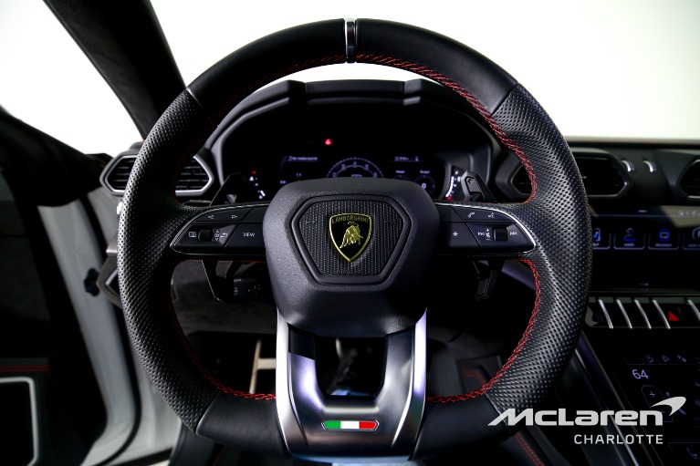 Used-2023-LAMBORGHINI-URUS-S-PEARL-CAPSULE