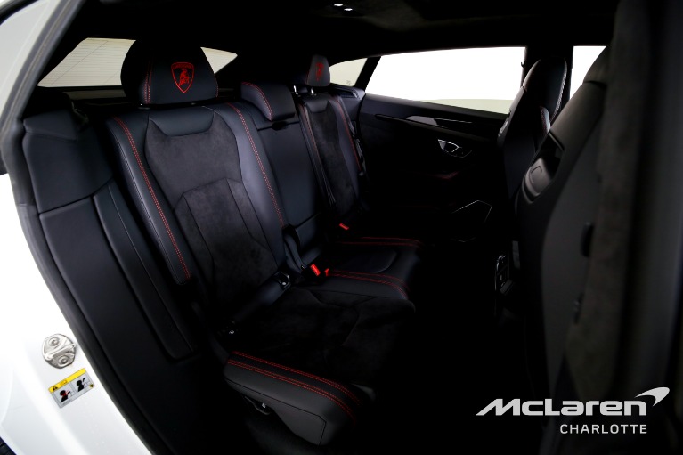 Used-2023-LAMBORGHINI-URUS-S-PEARL-CAPSULE