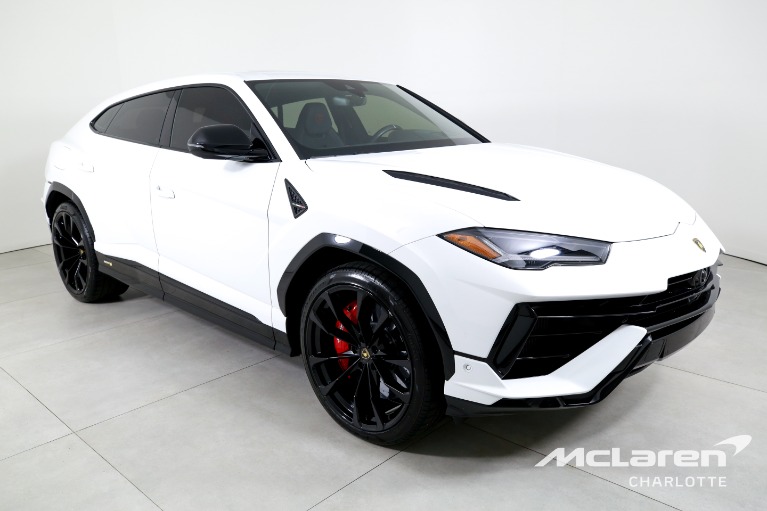 Used-2023-LAMBORGHINI-URUS-S-PEARL-CAPSULE
