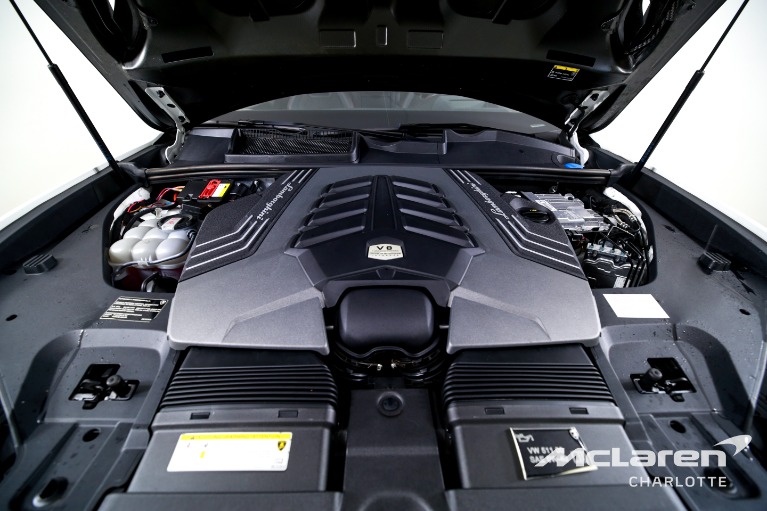 Used-2023-LAMBORGHINI-URUS-S-PEARL-CAPSULE