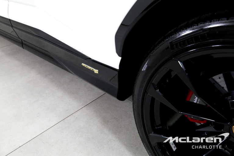 Used-2023-LAMBORGHINI-URUS-S-PEARL-CAPSULE