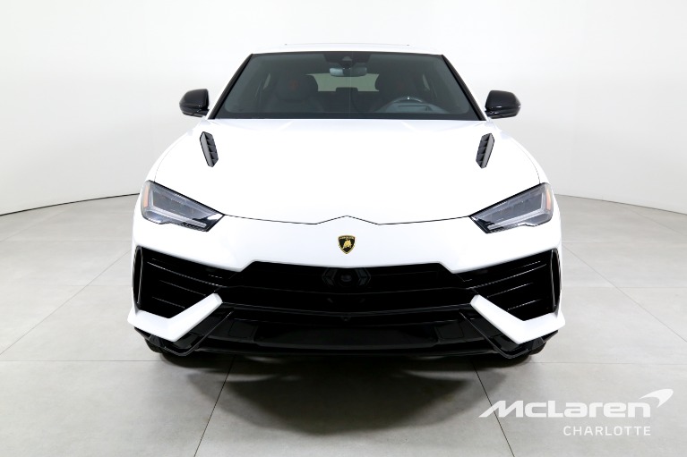 Used-2023-LAMBORGHINI-URUS-S-PEARL-CAPSULE