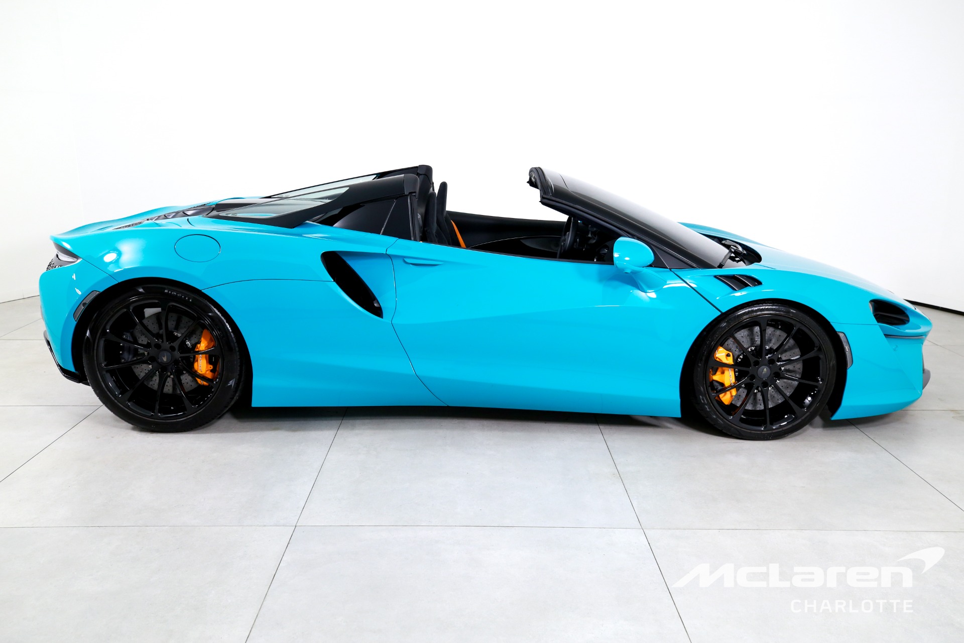 Used 2025 McLaren Artura Spider TechLux | Charlotte, NC