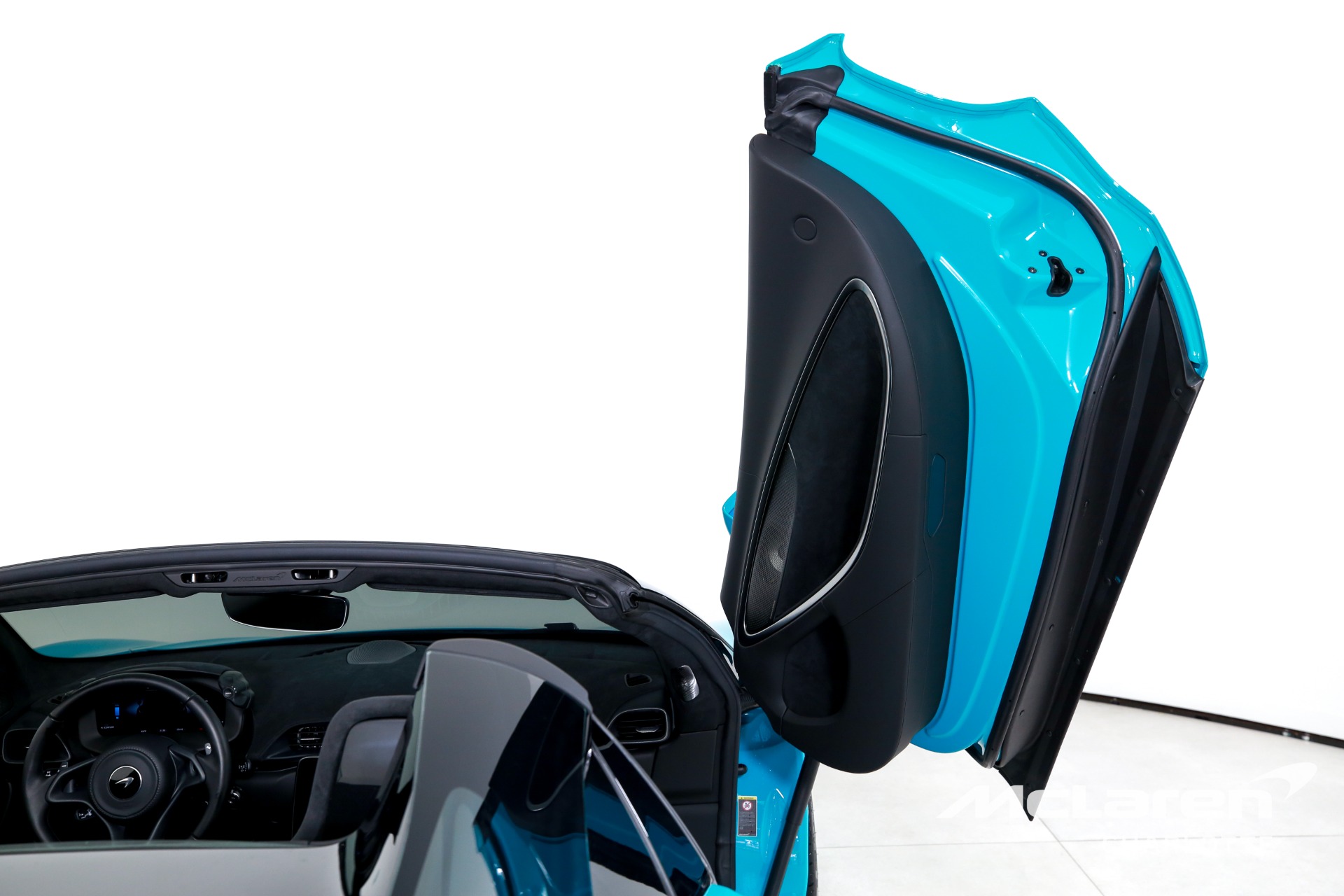 Used 2025 McLaren Artura Spider TechLux | Charlotte, NC