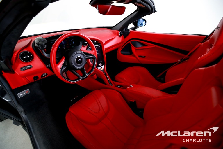 Used-2025-McLaren-750S-Spider