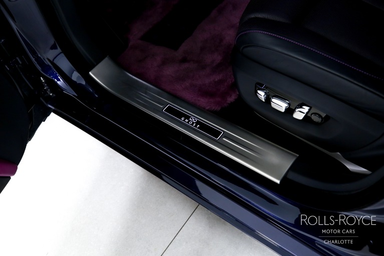 Used-2024-Rolls-Royce-Black-Badge-Ghost