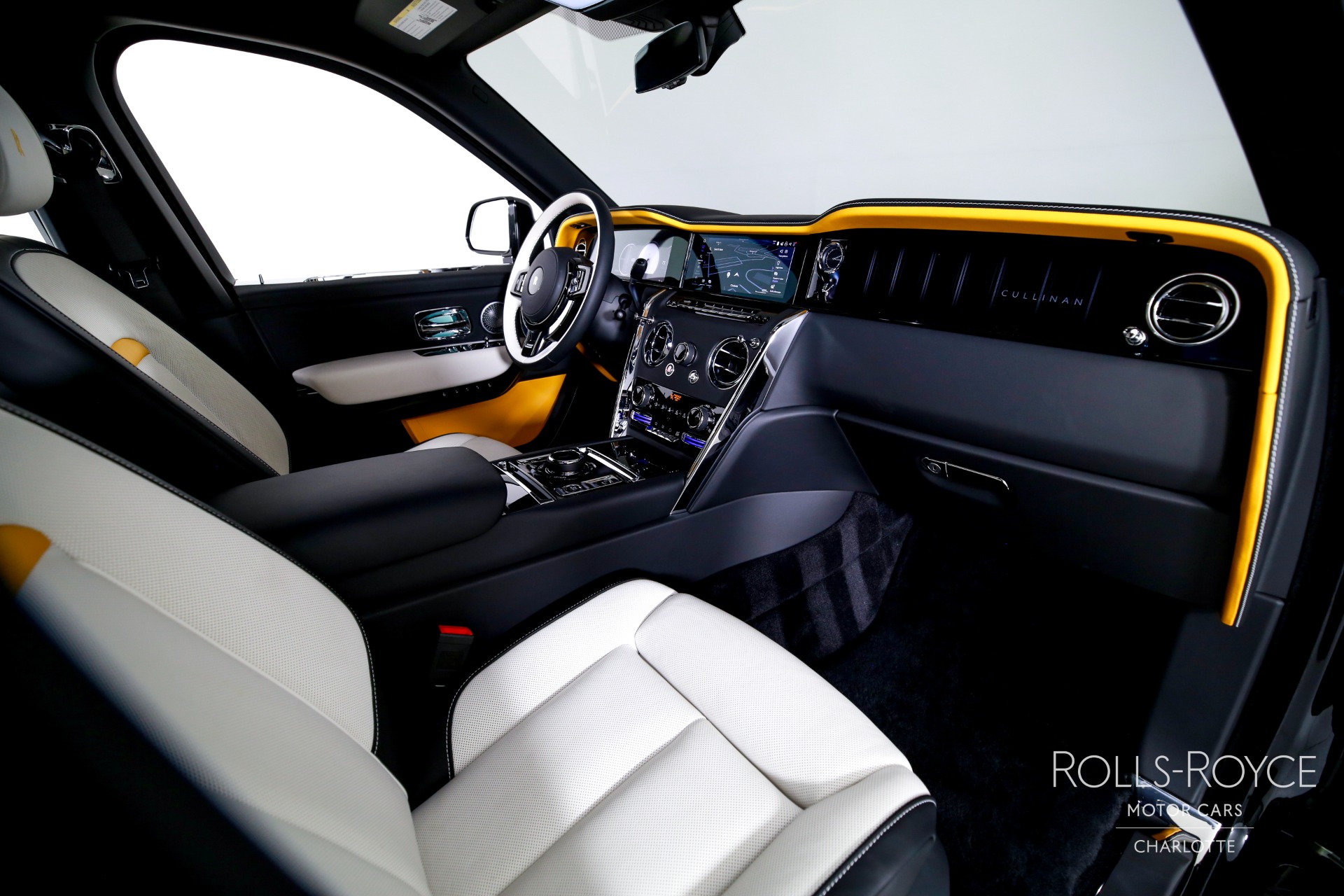 Used 2025 Rolls-Royce Cullinan  | Charlotte, NC