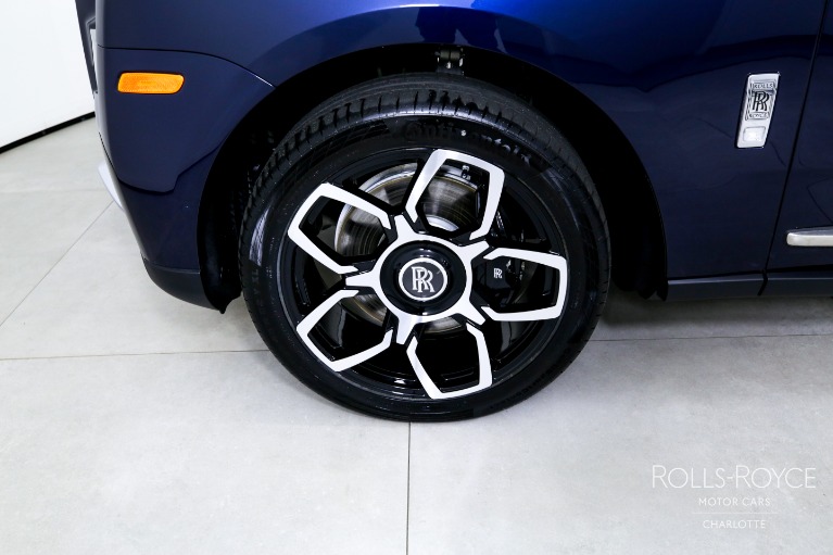 Used-2024-Rolls-Royce-Cullinan