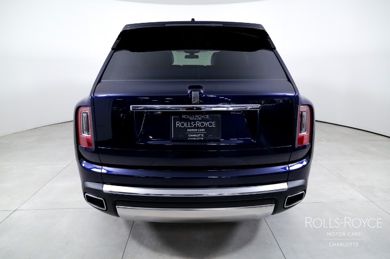 Used-2024-Rolls-Royce-Cullinan