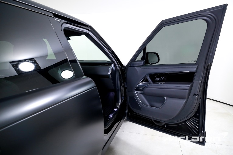 Used-2024-Land-Rover-Range-Rover-P530-SE