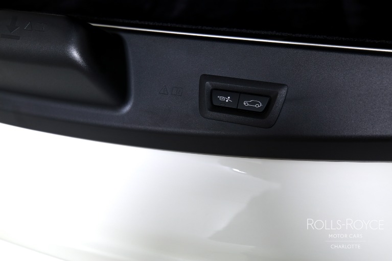 Used-2025-Rolls-Royce-Black-Badge-Cullinan