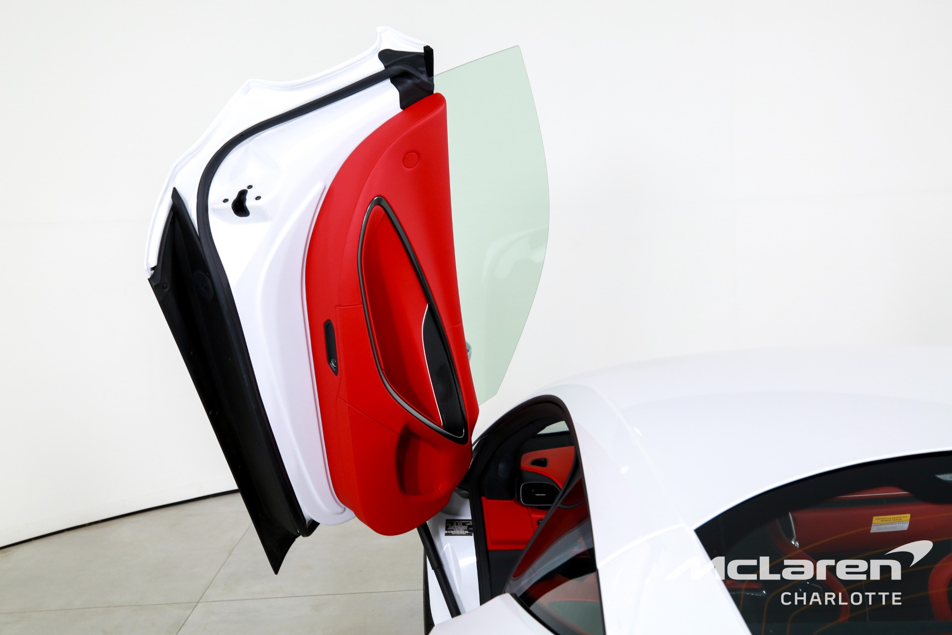 Used 2025 McLaren Artura  | Charlotte, NC