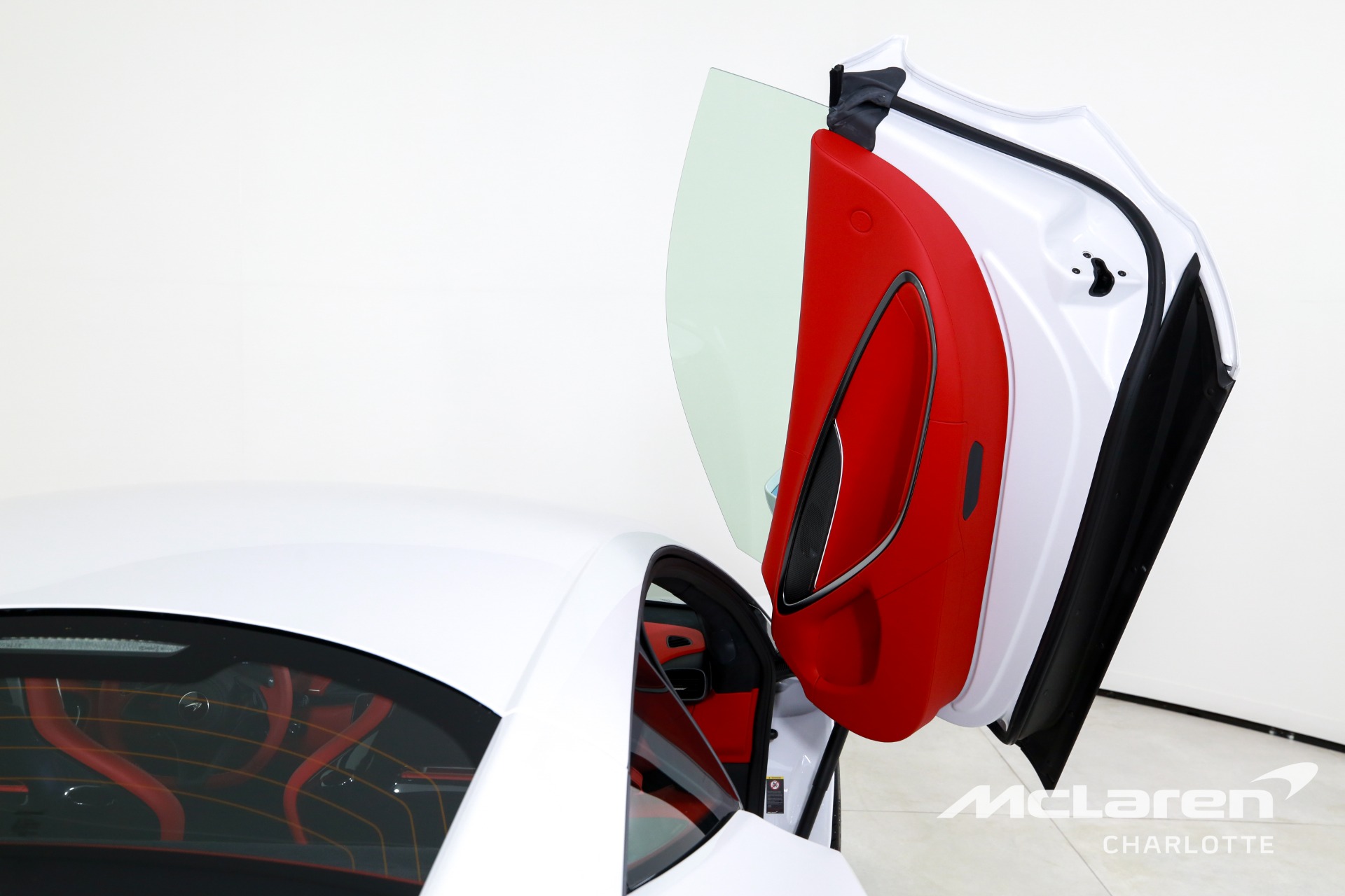 Used 2025 McLaren Artura  | Charlotte, NC