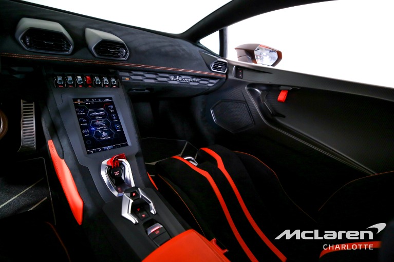 Used-2022-Lamborghini-Huracan-STO