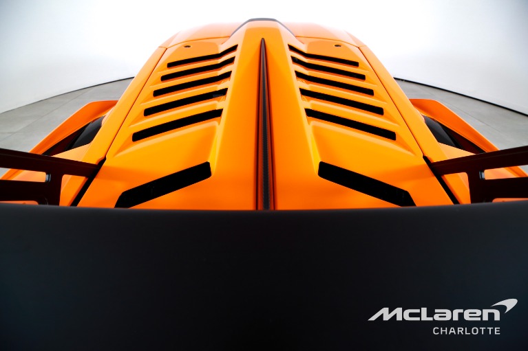 Used-2022-Lamborghini-Huracan-STO