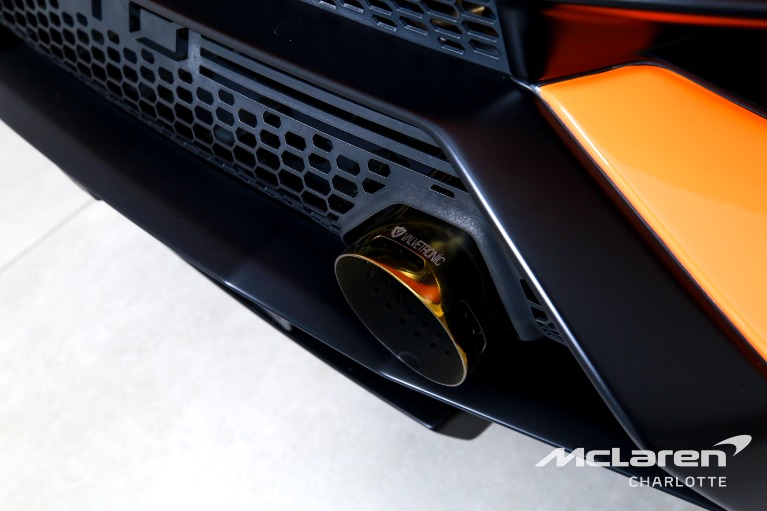 Used-2022-Lamborghini-Huracan-STO
