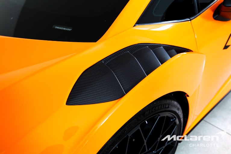 Used-2022-Lamborghini-Huracan-STO