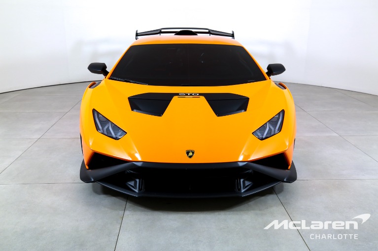 Used-2022-Lamborghini-Huracan-STO