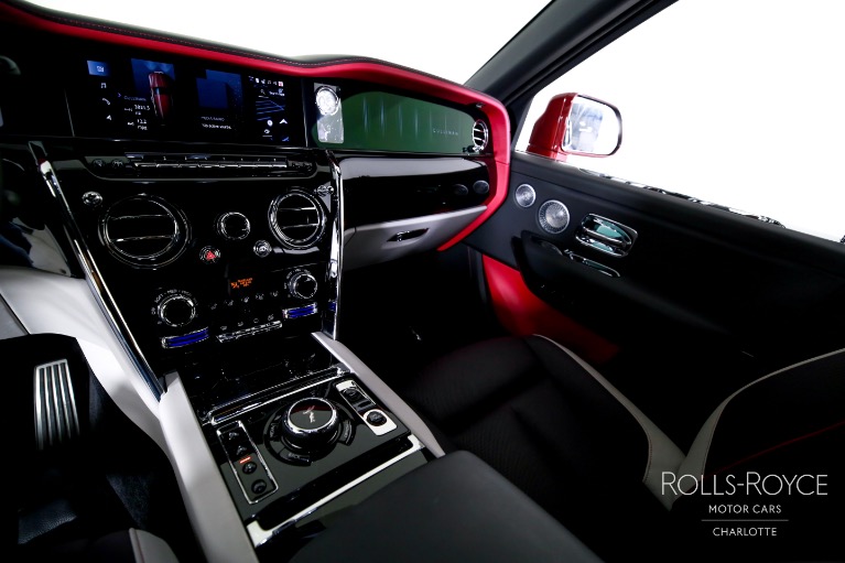 Used-2025-Rolls-Royce-Cullinan