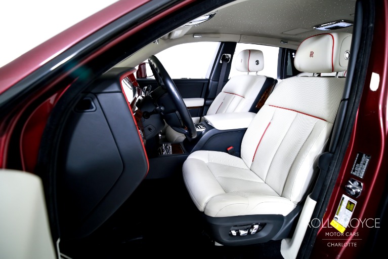 Used-2019-Rolls-Royce-Phantom