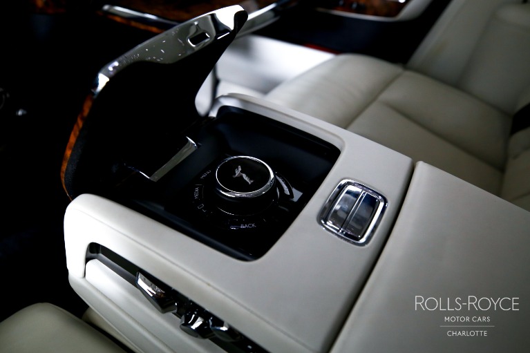 Used-2019-Rolls-Royce-Phantom