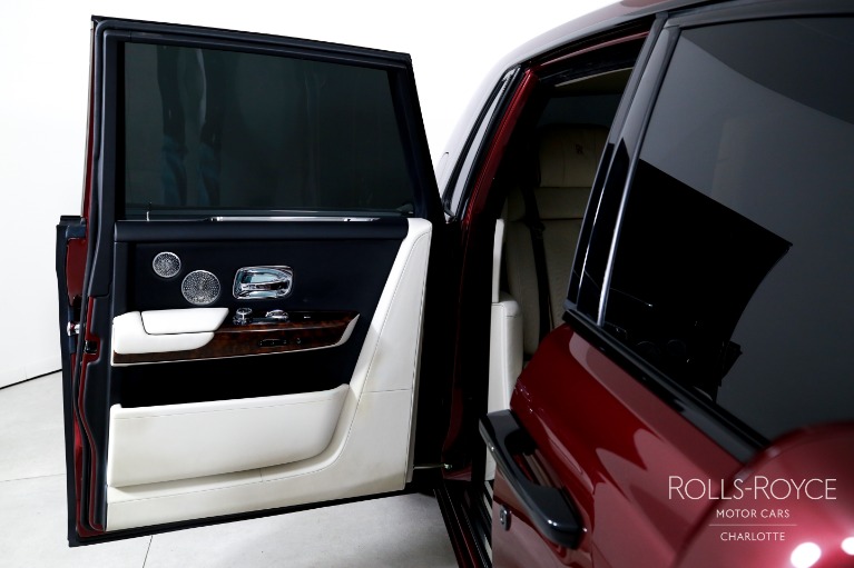 Used-2019-Rolls-Royce-Phantom