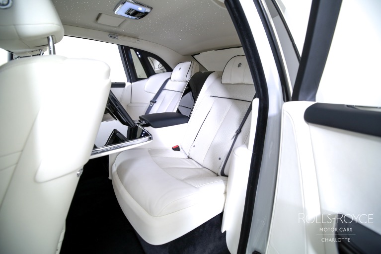 Used-2024-Rolls-Royce-Phantom