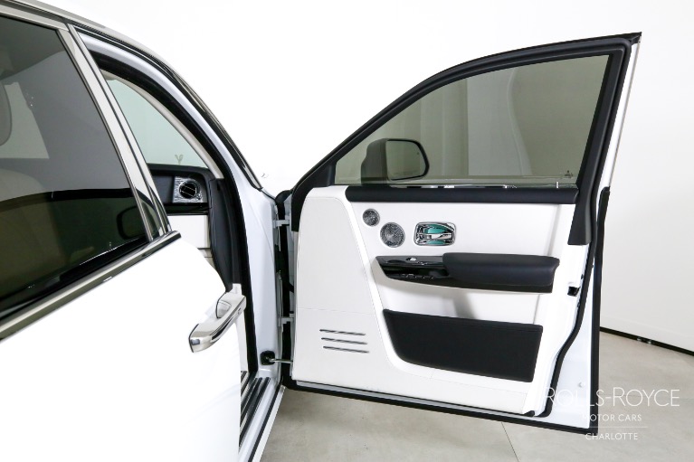 Used-2024-Rolls-Royce-Phantom