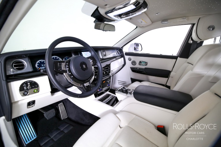 Used-2024-Rolls-Royce-Phantom