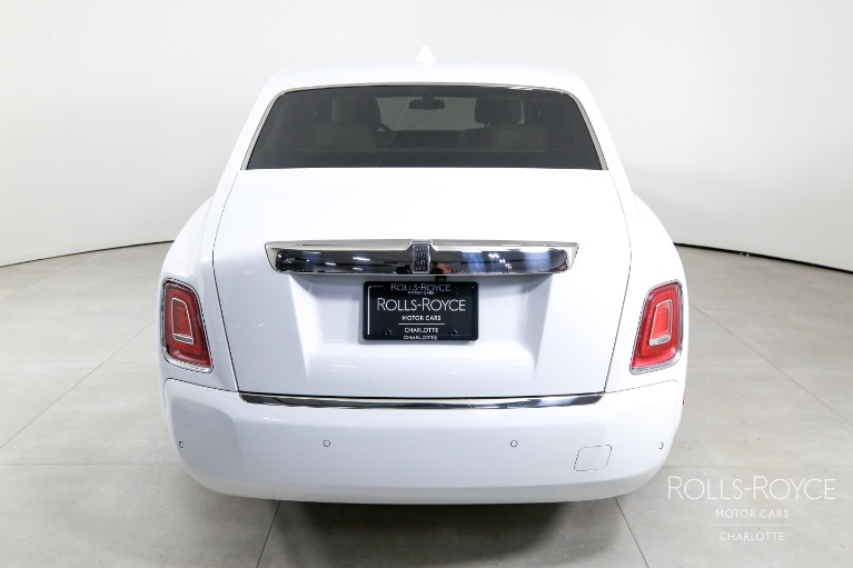 Used-2024-Rolls-Royce-Phantom