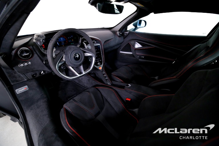 Used-2025-McLaren-750S