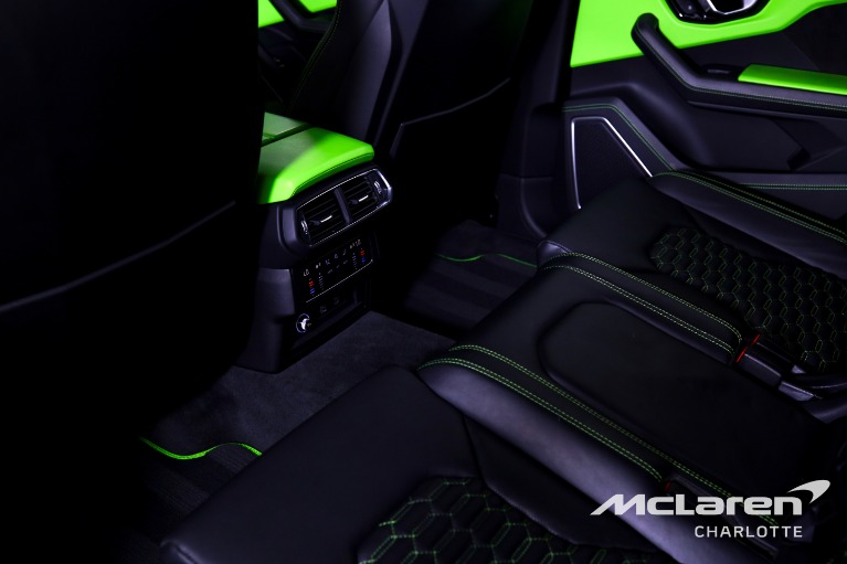 Used-2022-Lamborghini-Urus