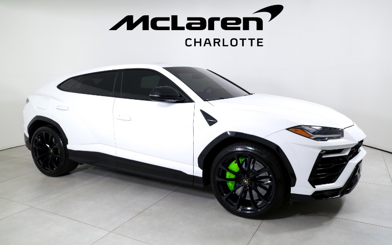 Used-2022-Lamborghini-Urus