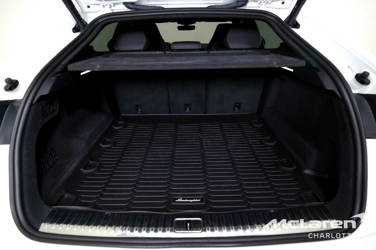 Used-2022-Lamborghini-Urus