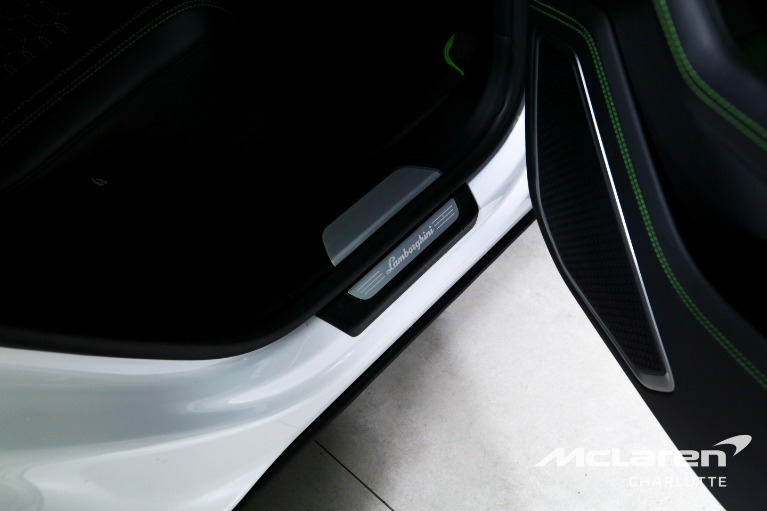Used-2022-Lamborghini-Urus