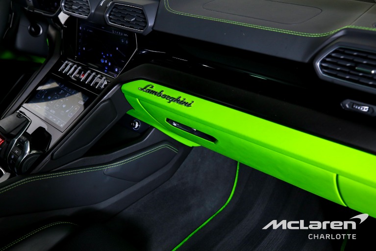 Used-2022-Lamborghini-Urus