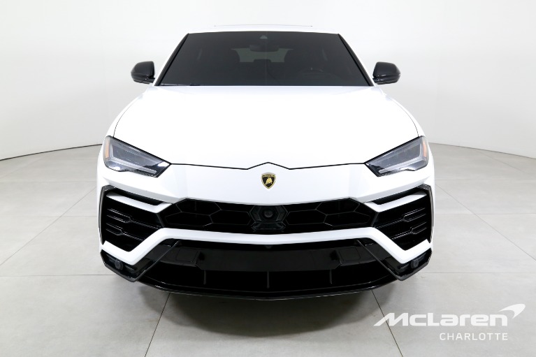 Used-2022-Lamborghini-Urus