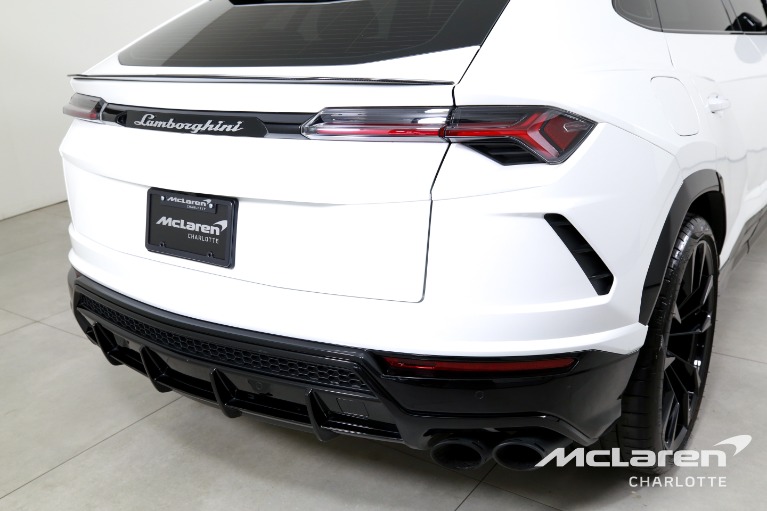 Used-2022-Lamborghini-Urus
